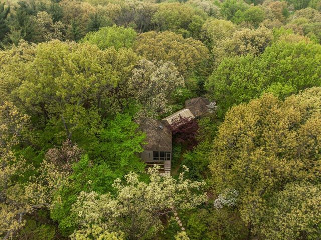 8635 Poplar Lane, Lake Charter Twp, MI 49106