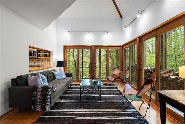 8635 Poplar Lane, Lake Charter Twp, MI 49106