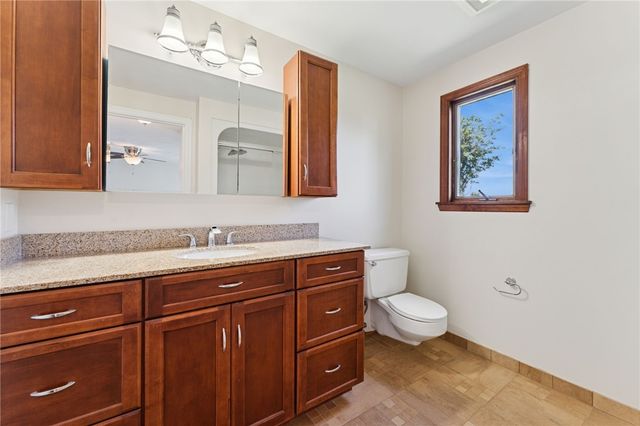 1085 Mcallister Dr, Plum Boro, PA 15068