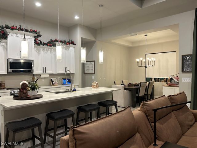 4302 NE 20th PL, Cape Coral, FL 33909