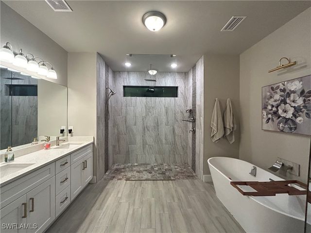 4302 NE 20th PL, Cape Coral, FL 33909