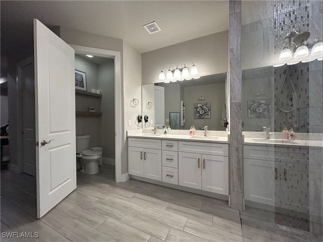 4302 NE 20th PL, Cape Coral, FL 33909