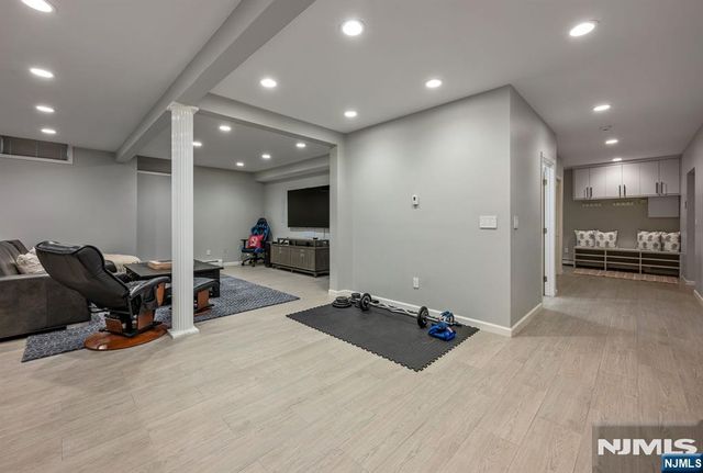 402 Highland Avenue, Ridgewood, NJ 07450