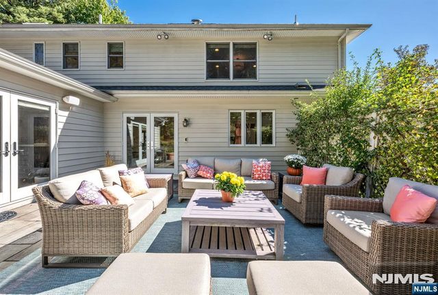 402 Highland Avenue, Ridgewood, NJ 07450