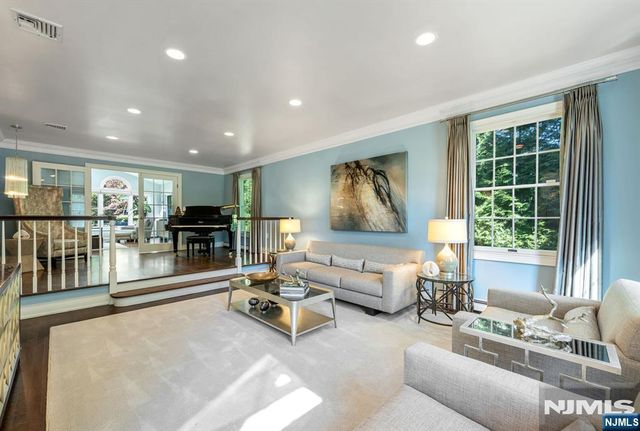402 Highland Avenue, Ridgewood, NJ 07450