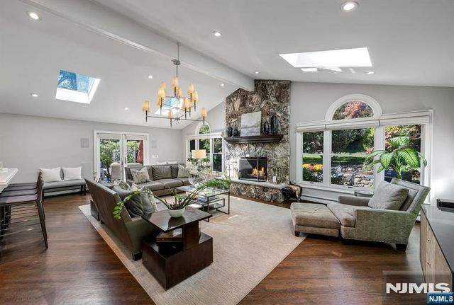 402 Highland Avenue, Ridgewood, NJ 07450