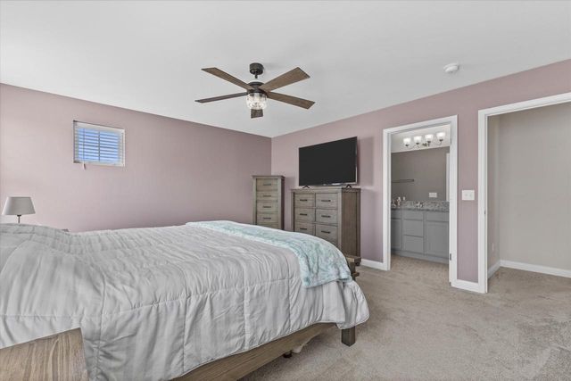 203 Linden LANE, Delavan, WI 53115