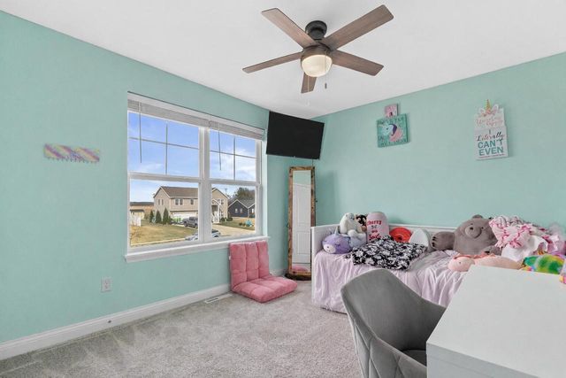 203 Linden LANE, Delavan, WI 53115