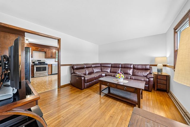 1761 Washington St, East Bridgewater, MA 02333