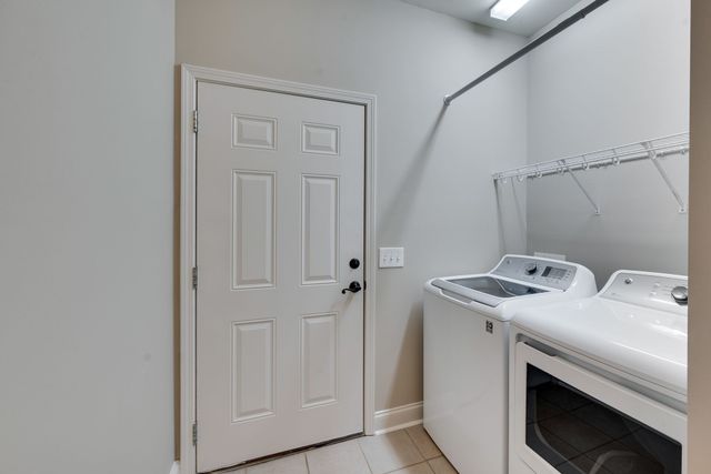 1000 Glessner Dr, Spring Hill, TN 37174