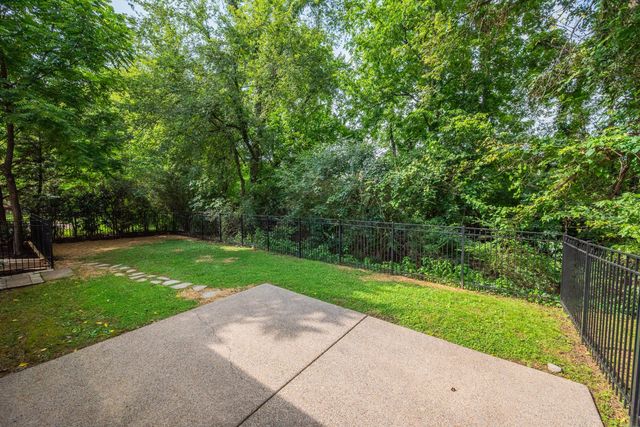 1000 Glessner Dr, Spring Hill, TN 37174