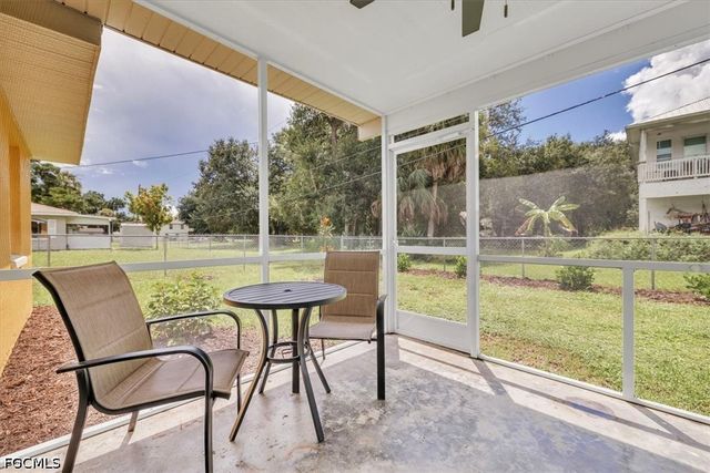 537 Capitol ST, North Fort Myers, FL 33903