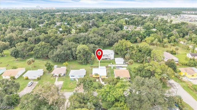 537 Capitol ST, North Fort Myers, FL 33903