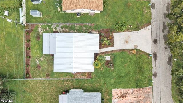 537 Capitol ST, North Fort Myers, FL 33903