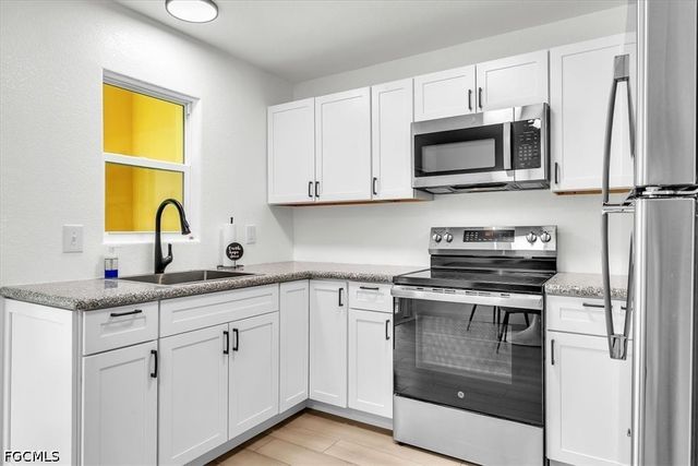 537 Capitol ST, North Fort Myers, FL 33903