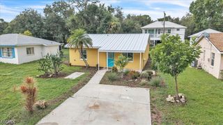 537 Capitol ST, North Fort Myers, FL 33903