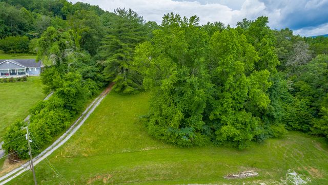 9059 Daisy Dallas Road, Soddy Daisy, TN 37379