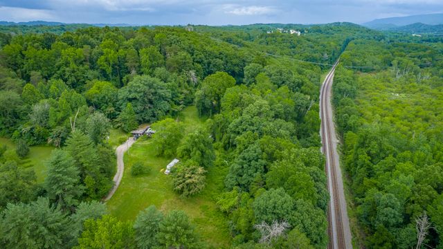 9059 Daisy Dallas Road, Soddy Daisy, TN 37379