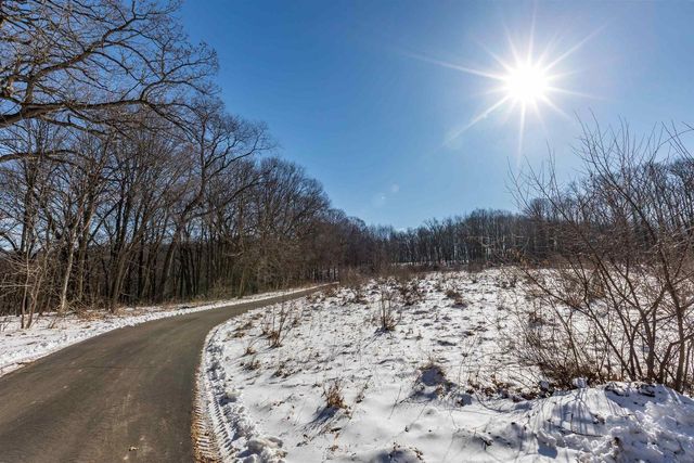 E2392 S Dutch Hollow Road, La Valle, WI 53941