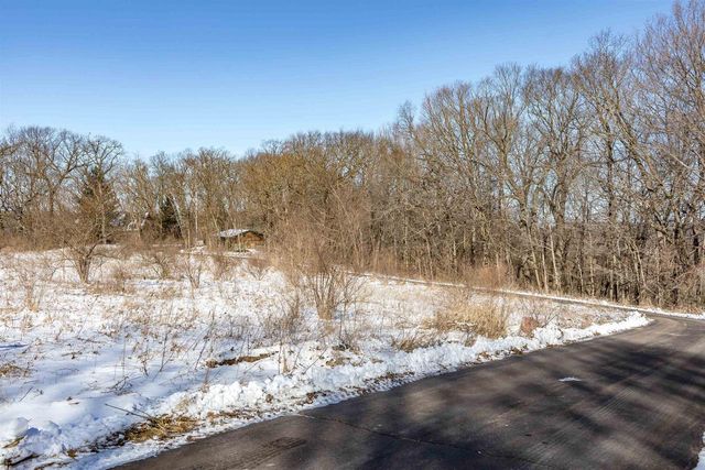 E2392 S Dutch Hollow Road, La Valle, WI 53941
