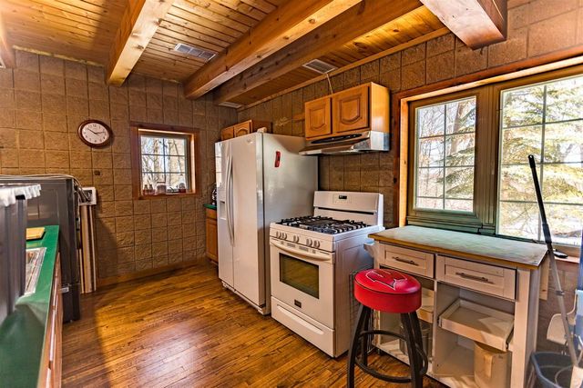 E2392 S Dutch Hollow Road, La Valle, WI 53941