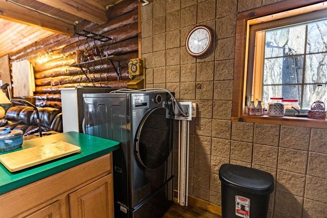 E2392 S Dutch Hollow Road, La Valle, WI 53941