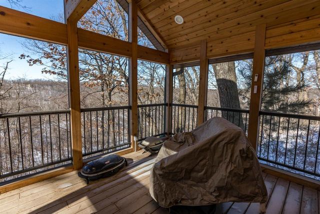 E2392 S Dutch Hollow Road, La Valle, WI 53941