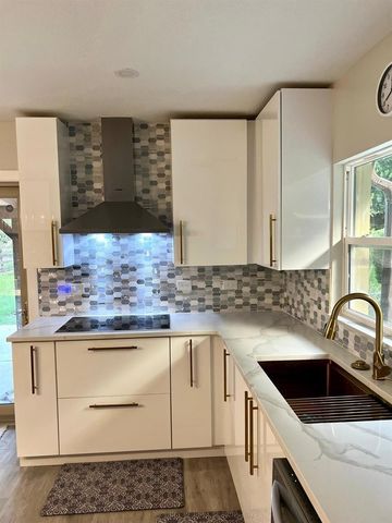 11223 COUNTY ROAD 223, Oxford, FL 34484