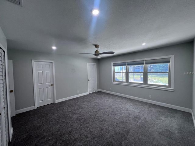 11223 COUNTY ROAD 223, Oxford, FL 34484