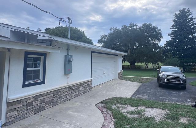 11223 COUNTY ROAD 223, Oxford, FL 34484