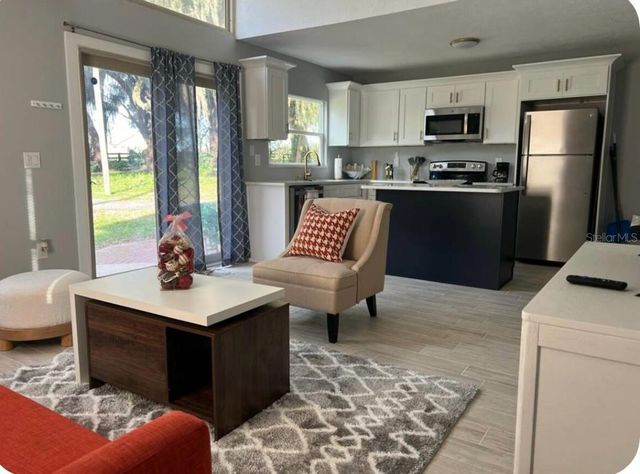 11223 COUNTY ROAD 223, Oxford, FL 34484