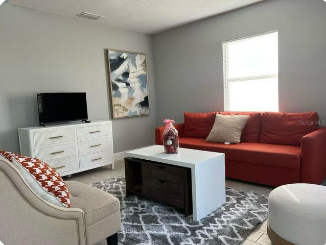 11223 COUNTY ROAD 223, Oxford, FL 34484