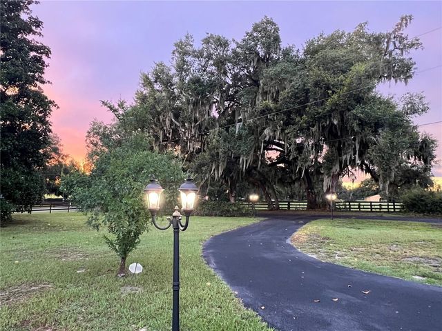 11223 COUNTY ROAD 223, Oxford, FL 34484