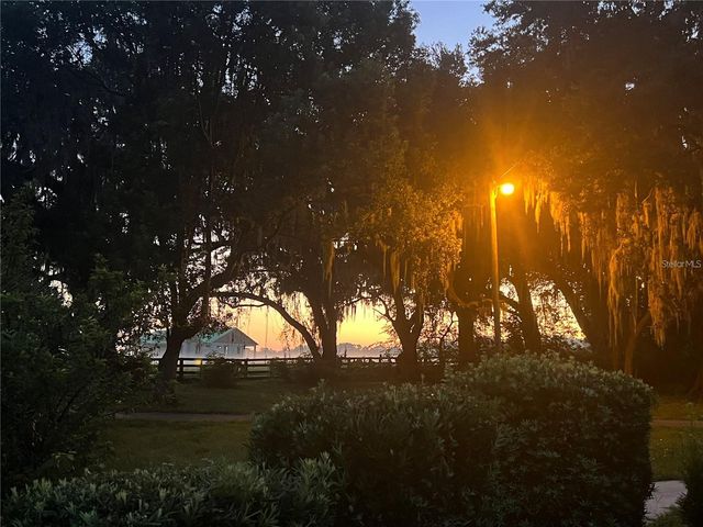 11223 COUNTY ROAD 223, Oxford, FL 34484