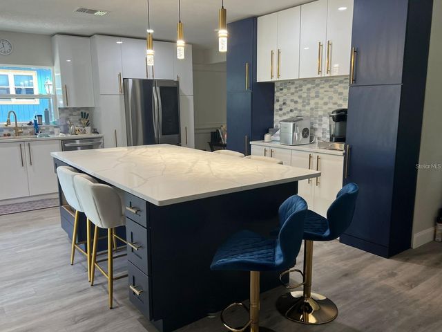 11223 COUNTY ROAD 223, Oxford, FL 34484