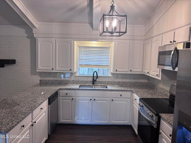 2607 Jennifer Drive, Pearl, MS 39208