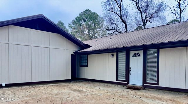 2607 Jennifer Drive, Pearl, MS 39208