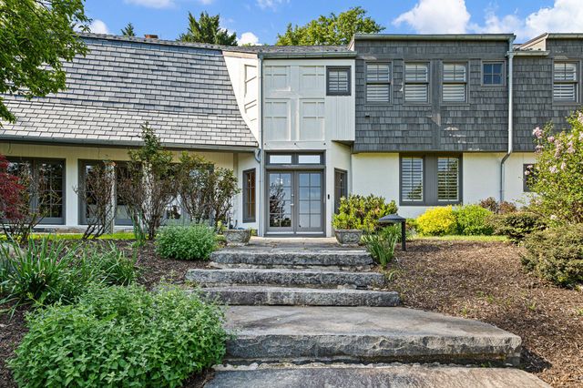 203 HAYSTACK LN, Greenville, DE 19807