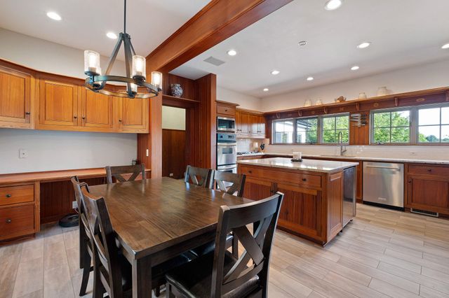 203 HAYSTACK LN, Greenville, DE 19807