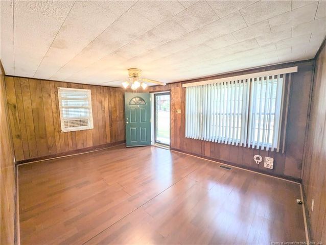 650 N Vass Road, Raeford, NC 28376