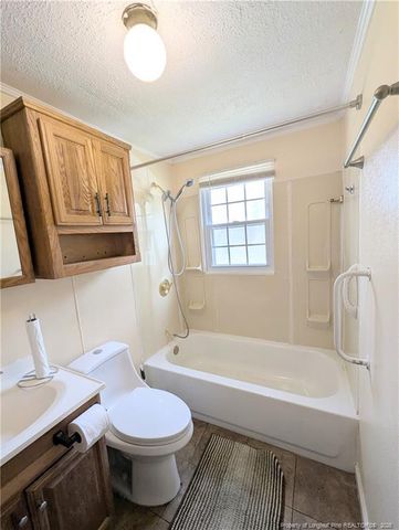 650 N Vass Road, Raeford, NC 28376