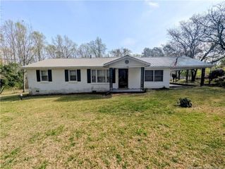 650 N Vass Road, Raeford, NC 28376