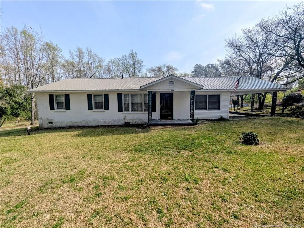 650 N Vass Road, Raeford, NC 28376