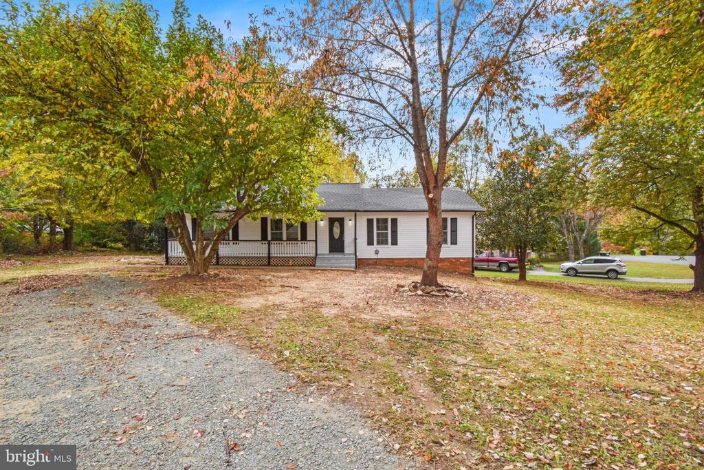 925 CLAUDIUS CT, Crozet, VA 22932