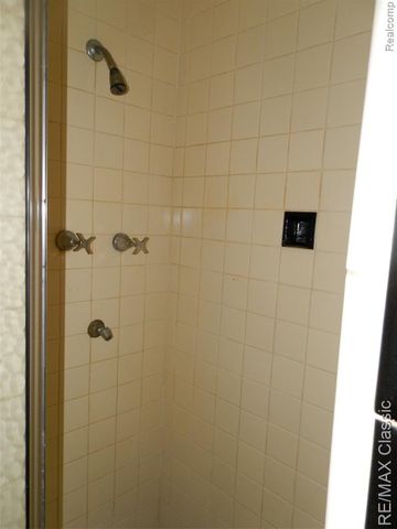 23754 Haynes Street, Farmington Hills, MI 48336