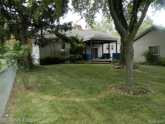 23754 Haynes Street, Farmington Hills, MI 48336
