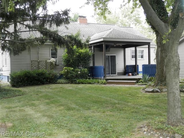 23754 Haynes Street, Farmington Hills, MI 48336