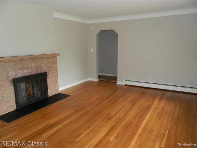 23754 Haynes Street, Farmington Hills, MI 48336