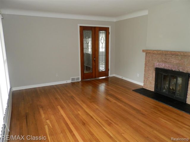 23754 Haynes Street, Farmington Hills, MI 48336