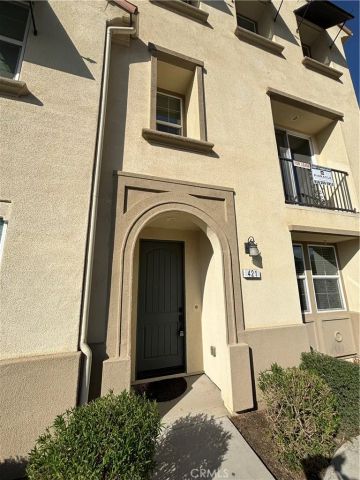 421 Camino Ruiz, Camarillo, CA 93012